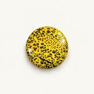 Bouton jaune imprimé léopard